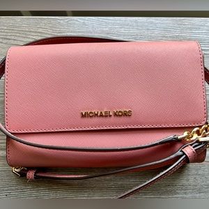 MICHAEL KORS JET SET TRAVEL 3 IN 1 WRISTLET, CLUTCH , & CROSSBODY BAG Rose